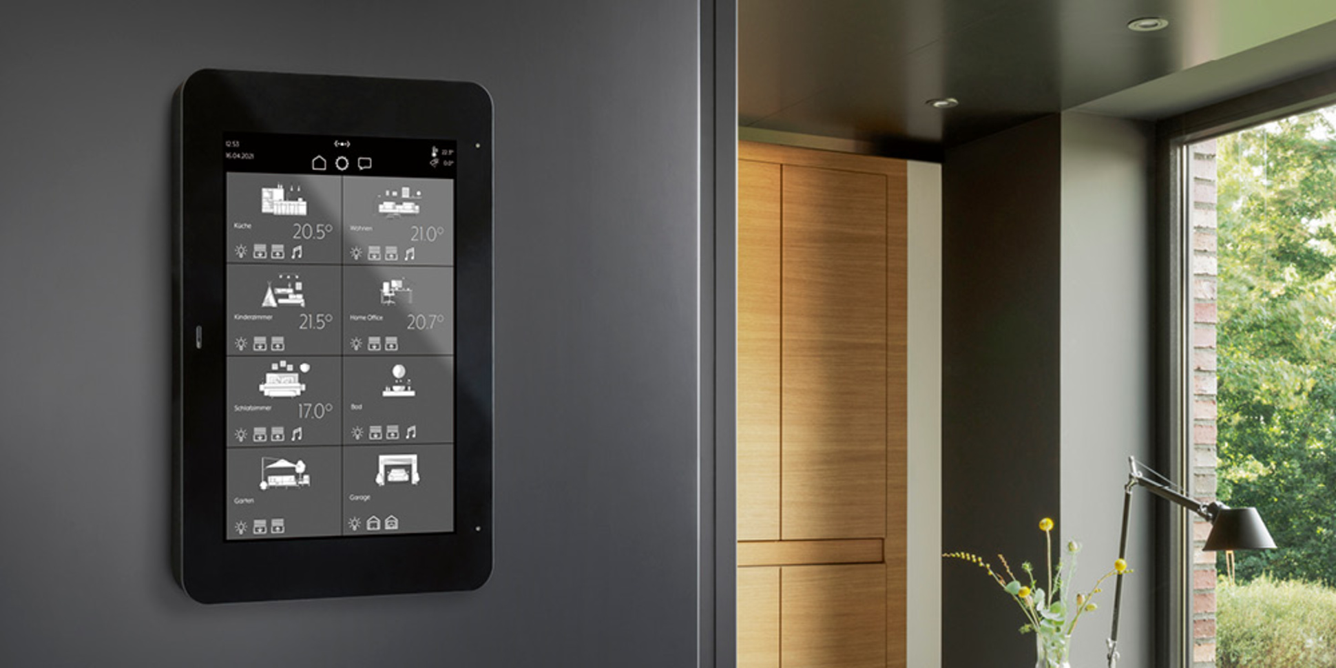 JUNG Smart Panel 8 bei Elektro Förster in Krauschwitz