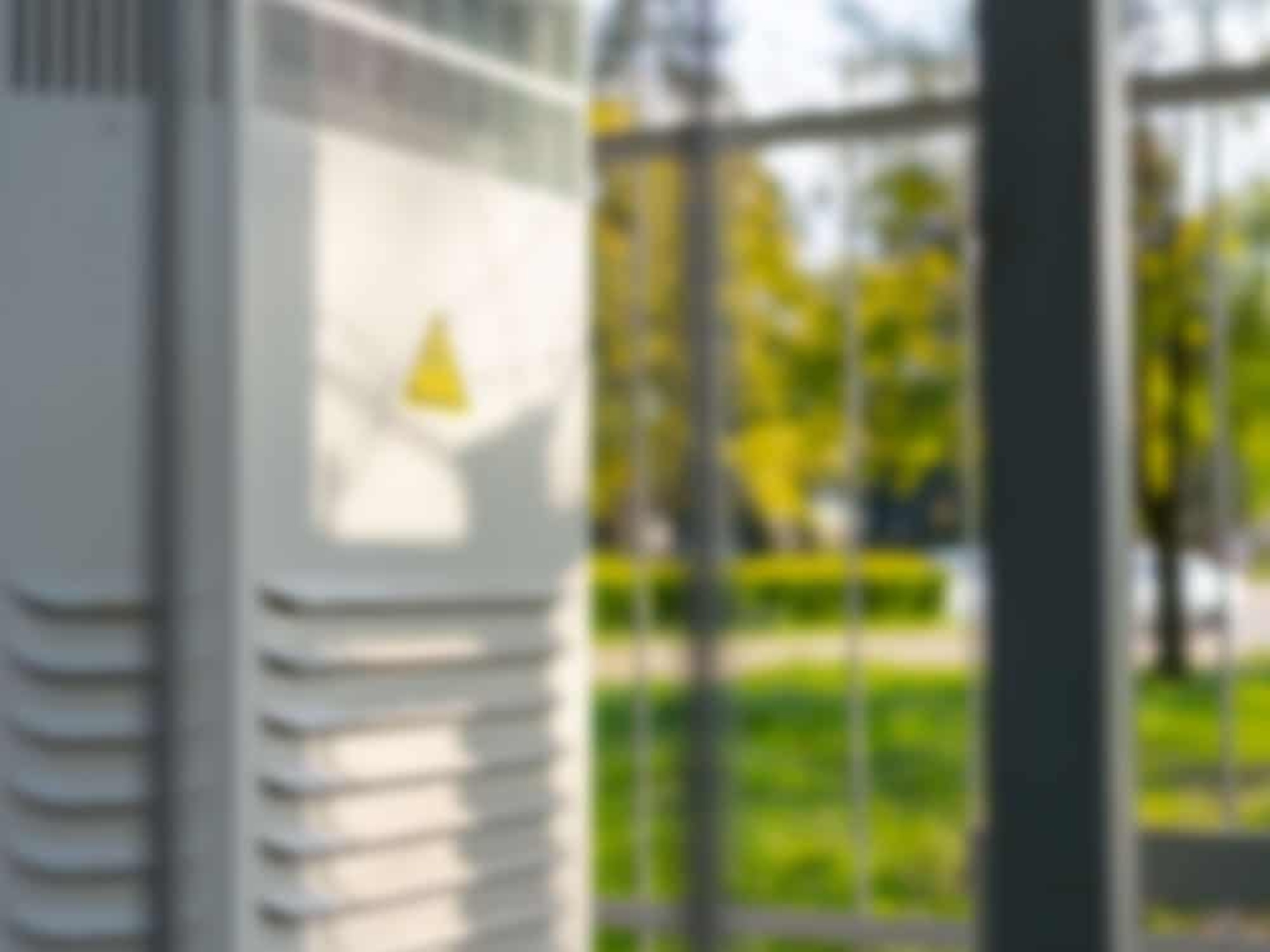 Trafo&shy;stationen bei Elektro Förster in Krauschwitz